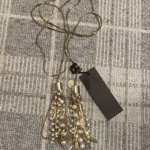 NWT Silvia Gnecchi Gold and Pearl Lariat Necklace